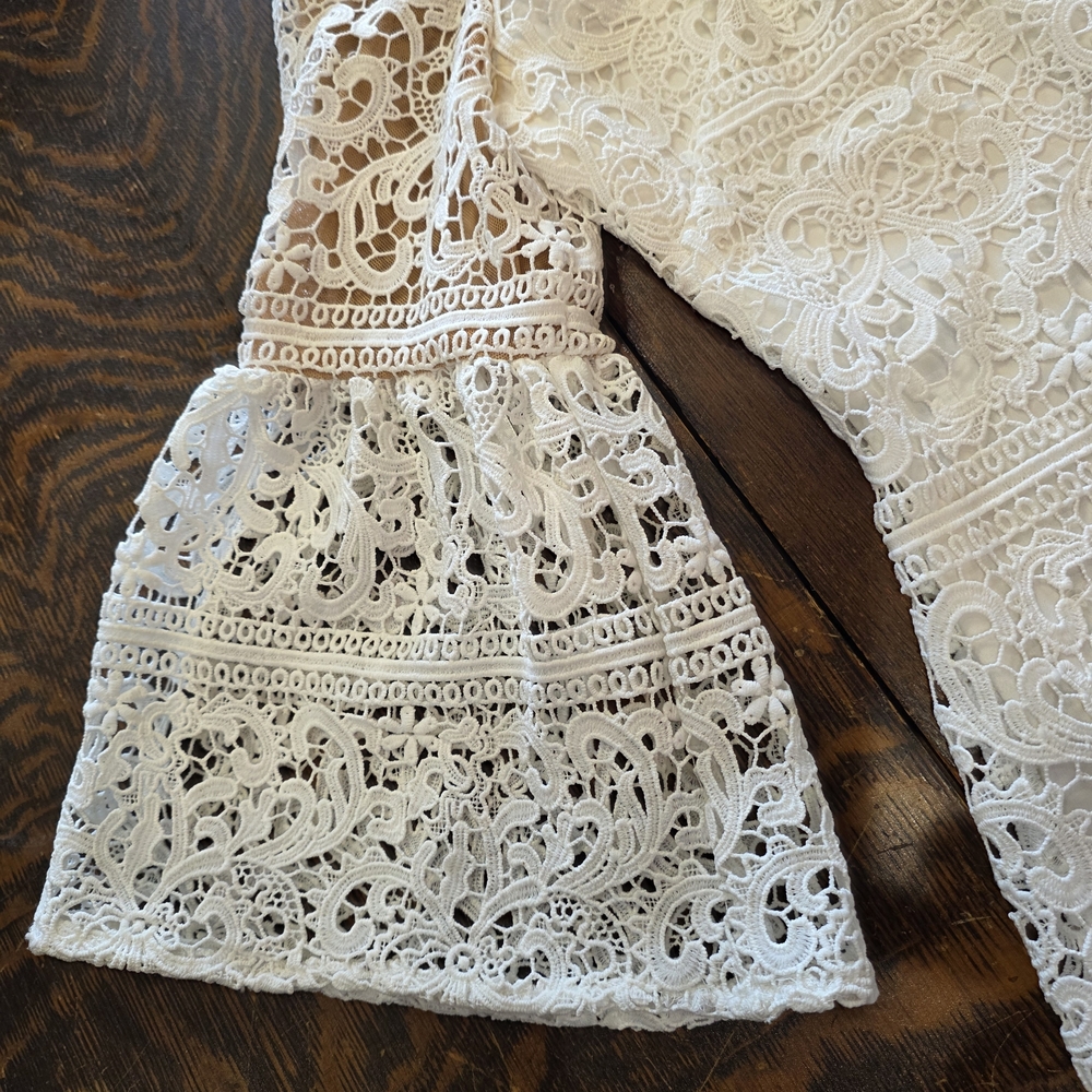 Lauren Ralph Lauren white lace tan underlay top bell-sleeve sheath dress Size 2 - Picture 4 of 13